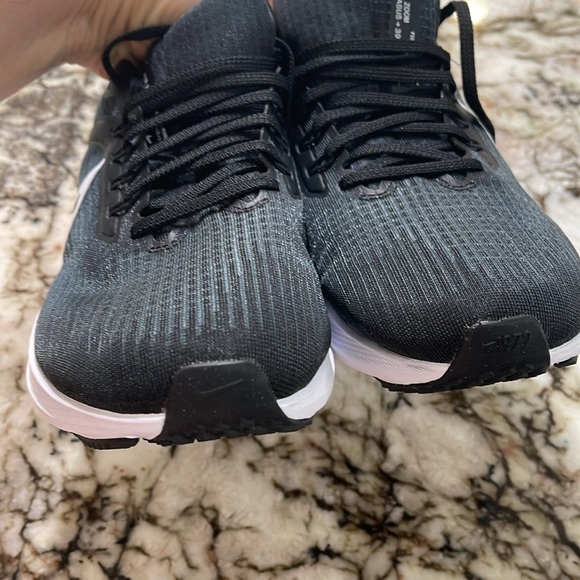 New Nike Air Zoom Pegasus black/white 10 1/2 - Picture 8 of 8